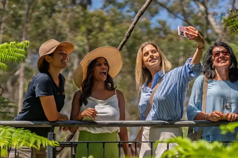 Visitors photographing wildlife