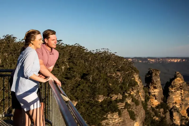 Visitors at a Three Sisters lookout